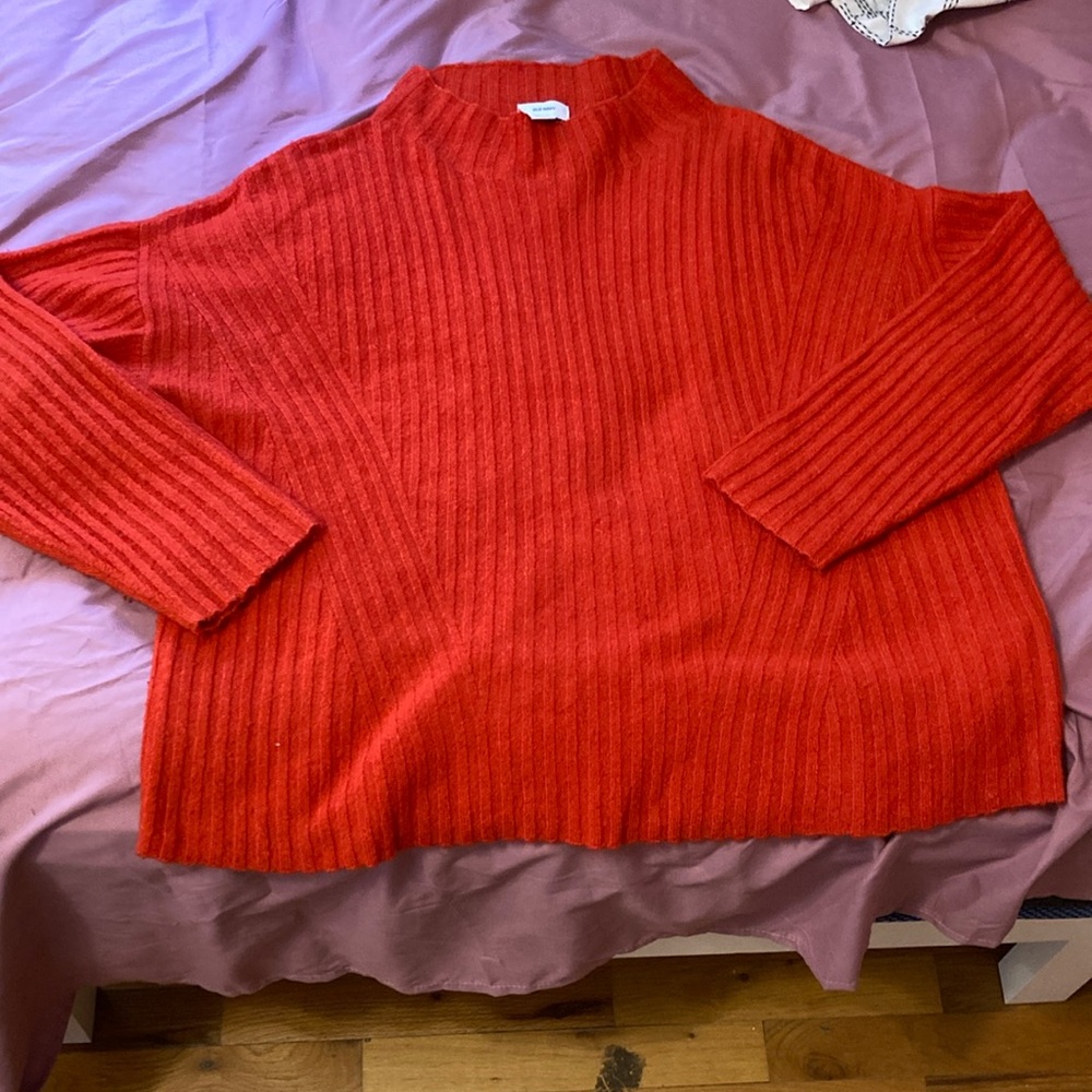 Old navy red sweater